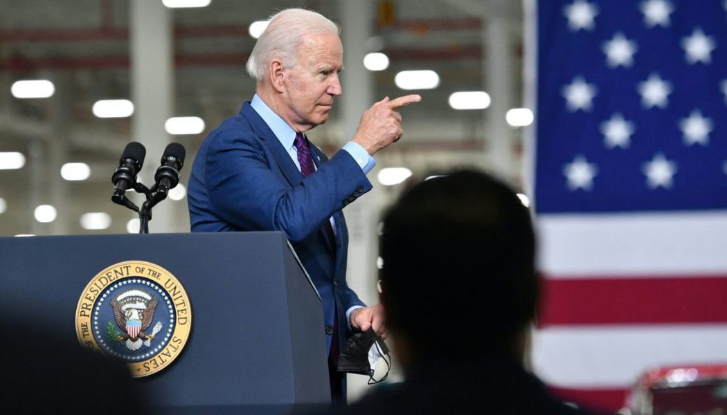 Biden wants half of new cars sold in 2030 to be hybrid or all-electric