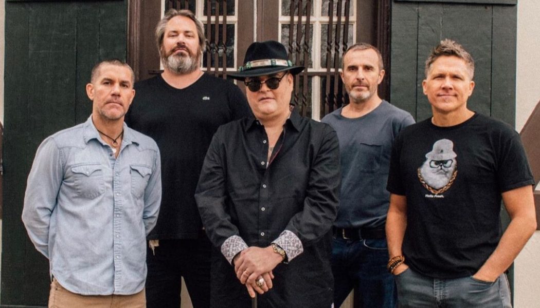 Blues Traveler Involved in Minor Tour Bus Accident En Route to Minnesota Show