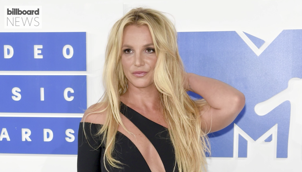 Britney Spears Basks in the ‘Fountain of Youth’ for Latest Topless Photo