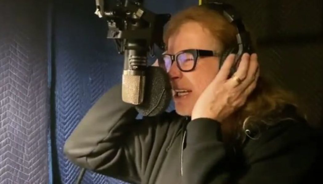 DAVE MUSTAINE Shares Video Of ‘Last Vocal Take’ For New MEGADETH Album