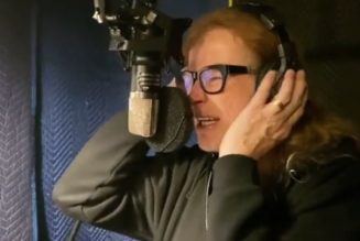 DAVE MUSTAINE Shares Video Of ‘Last Vocal Take’ For New MEGADETH Album