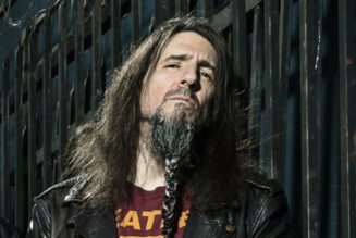 Ex-GUNS N’ ROSES Guitarist RON ‘BUMBLEFOOT’ THAL Remembers Recording His Parts For Song That Became ‘Absurd’