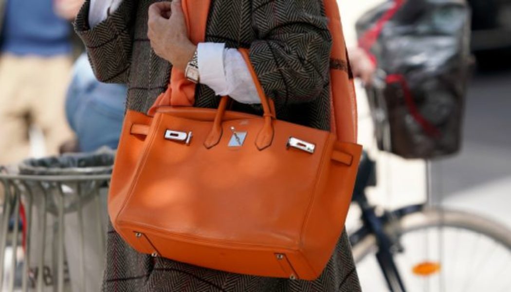 Fact: This Classic Vintage Handbag Is Still a Great Investment