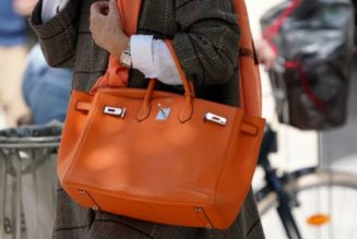 Fact: This Classic Vintage Handbag Is Still a Great Investment