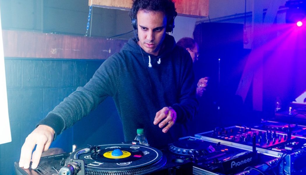 Four Tet Takes Legal Action Against Domino Over Royalties Dispute Related to Streaming