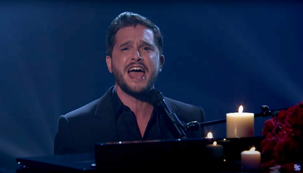 Game of Thrones Actor Kit Harington Covers Train’s “Drops of Jupiter” on Fallon: Watch