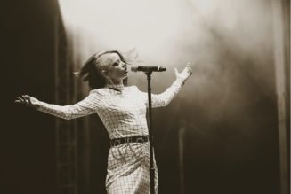 GARBAGE Frontwoman SHIRLEY MANSON Shares New Season Of ‘The Jump’ Podcast