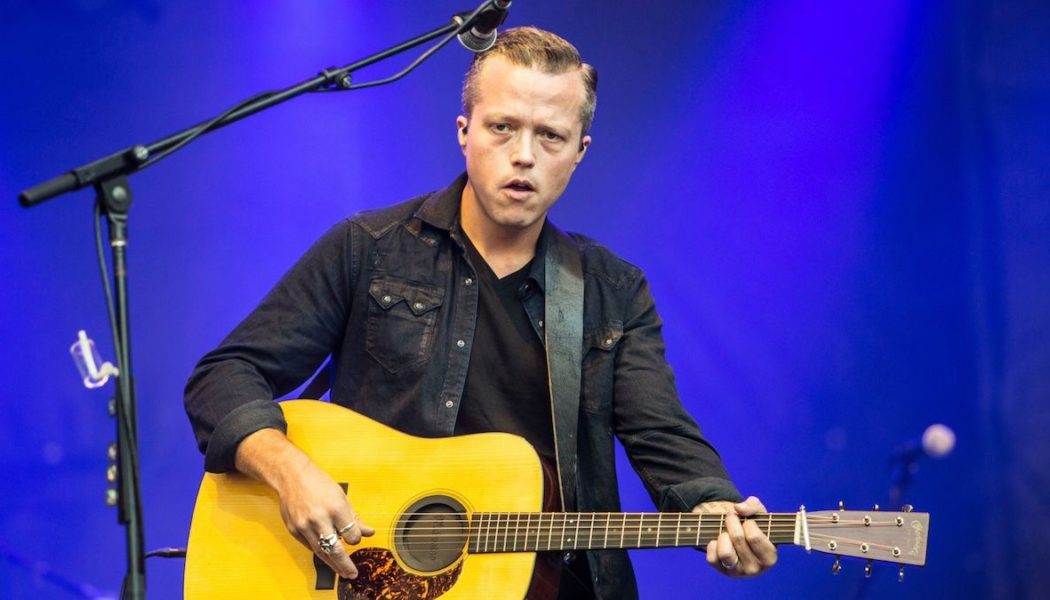 Jason Isbell to Require Proof of Vaccination at Shows: “If You’re Dead, You Don’t Have Any Freedoms”