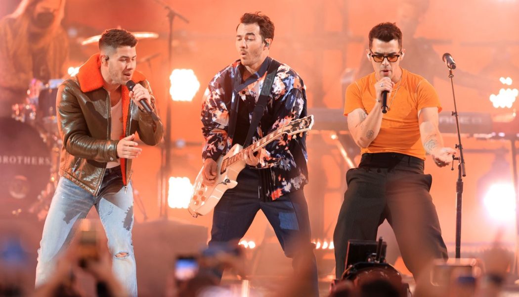 Jonas Brothers Want You To ‘Remember This’ Tokyo Olympics Closing Ceremony