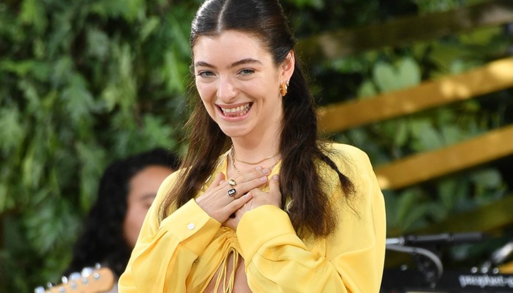 Lorde’s ‘Solar Power’ Debuts at No. 5 on Billboard 200