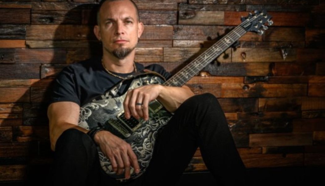 MARK TREMONTI On MAMMOTH WVH’s Debut Album: ‘It Put A Big Smile On My Face When I Heard It’