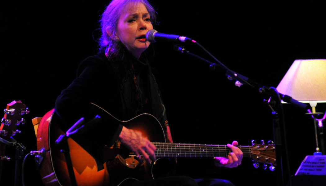 Nanci Griffith, ‘Love at the Five and Dime’ Singer-Songwriter, Dies at 68