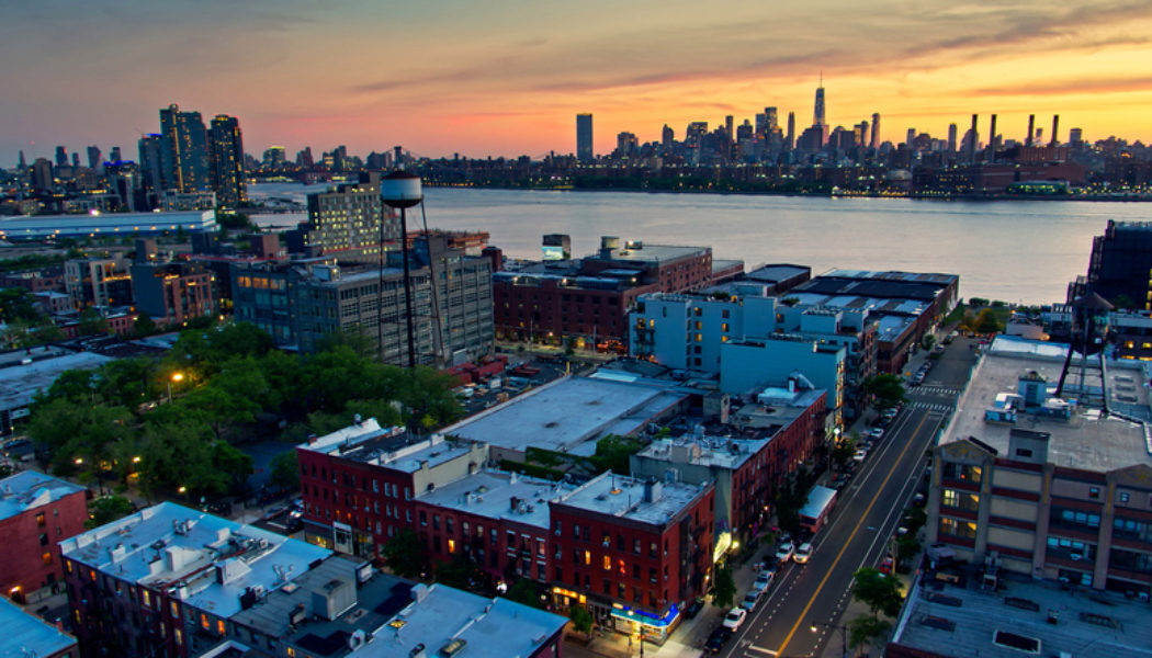 NYPD Sends Out An Army To Apprehend A Graffiti Artist In Brooklyn