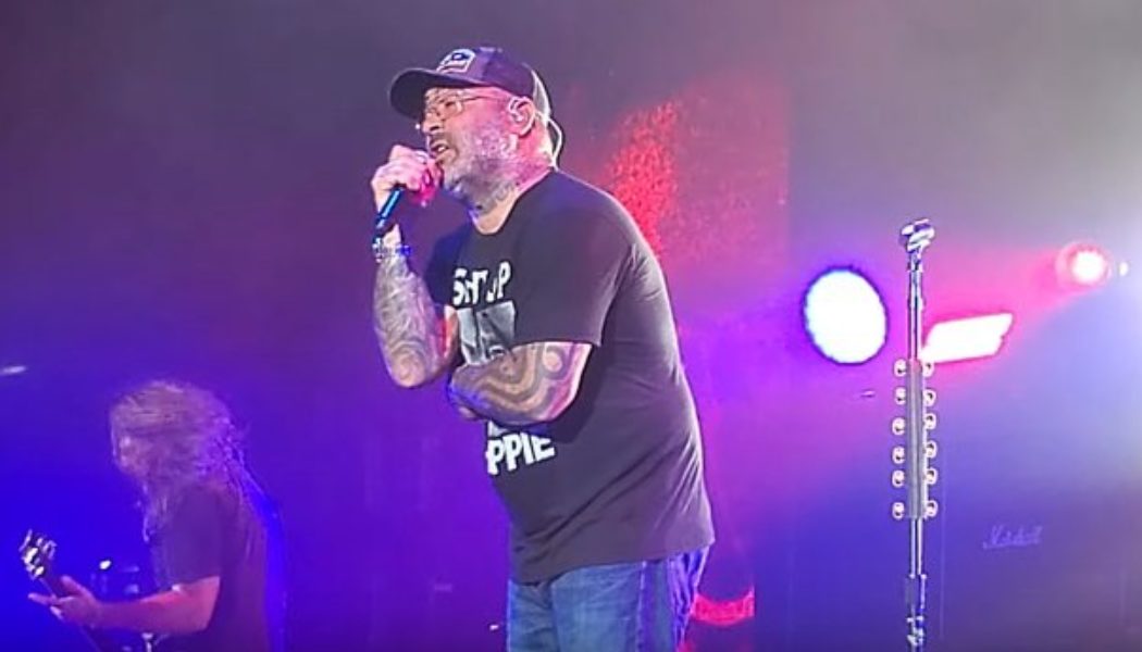 STAIND Kicks Off Tour With KORN In West Palm Beach, Florida (Video)