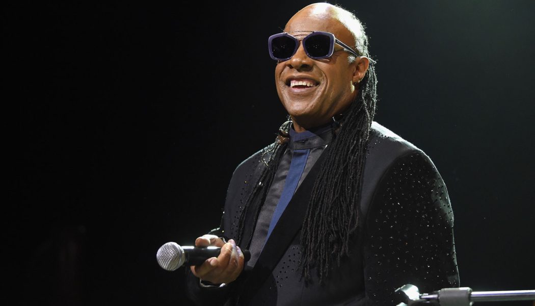 Stevie Wonder & Common to Perform Together for Stand Up to Cancer Telethon