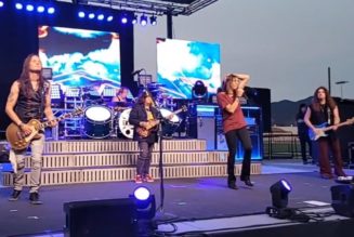 TESLA Kicks Off Summer Tour Without Guitarist FRANK HANNON; HOWIE SIMON Steps In