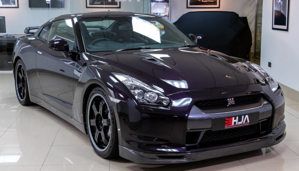 The Only Nissan GT-R R35 Spec-V In the U.K. Is up for Sale