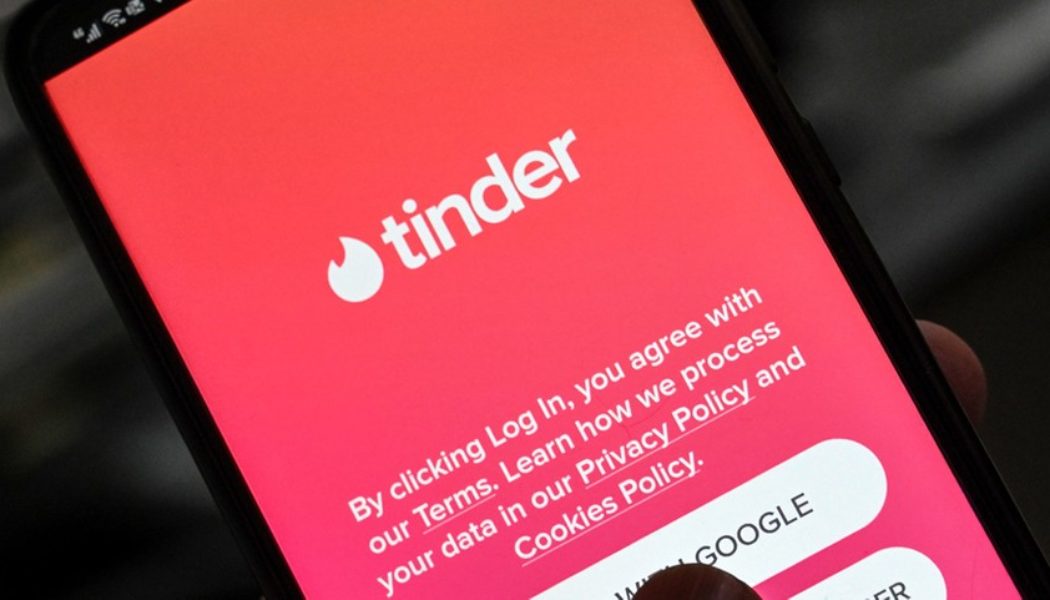 Tinder Will Enable Voluntary ID Verification for All Users