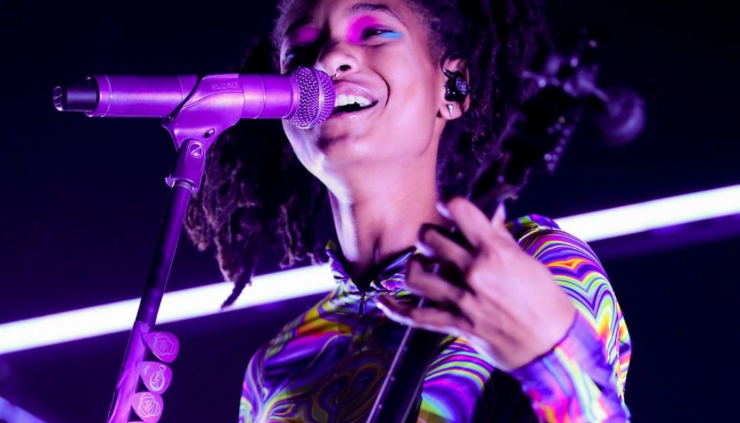 Willow Smith Is Touring Her Pop-Punk LP ‘lately I feel EVERYTHING’ Across the U.S. This Fall