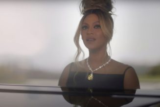 Beyoncé Covers “Moon River” for Tiffany & Co.: Watch