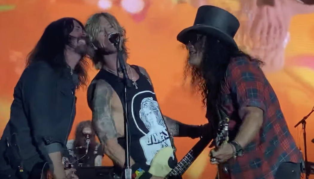 BottleRock Pulls The Plug On Guns N’ Roses’ Set With Dave Grohl on Stage