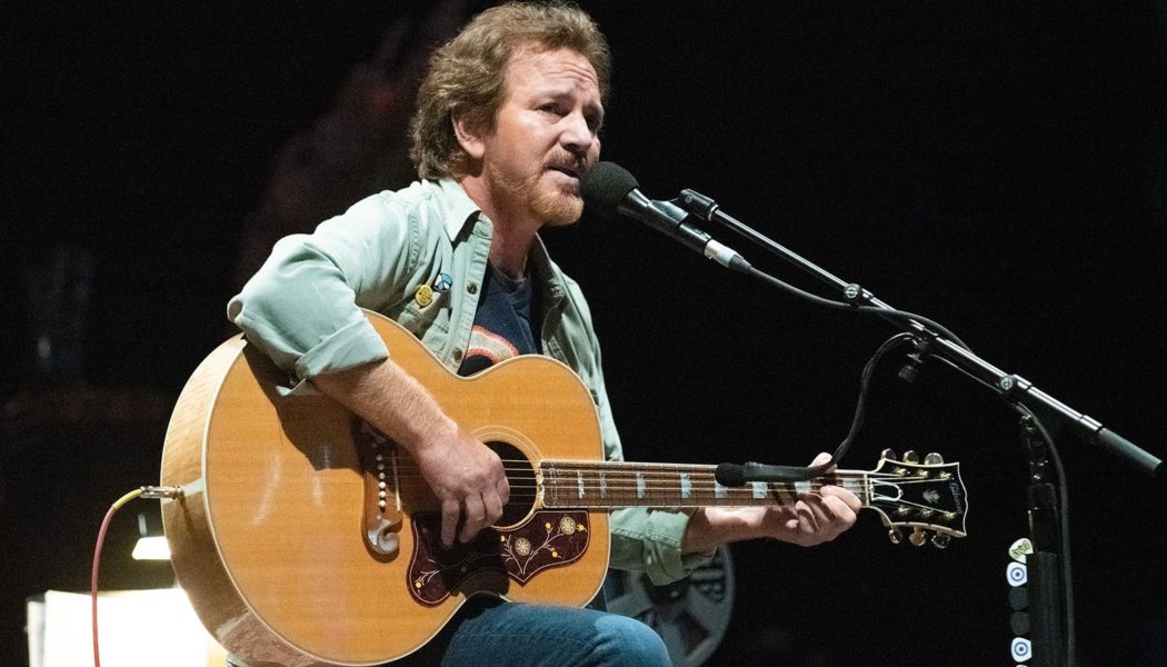 Eddie Vedder Returns With ‘Long Way,’ Sets Solo Album ‘Earthling’