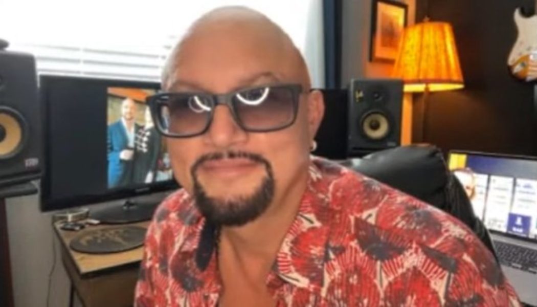 Former QUEENSRŸCHE Singer GEOFF TATE Is ‘Devastated’ By CHARLIE WATTS’s Death