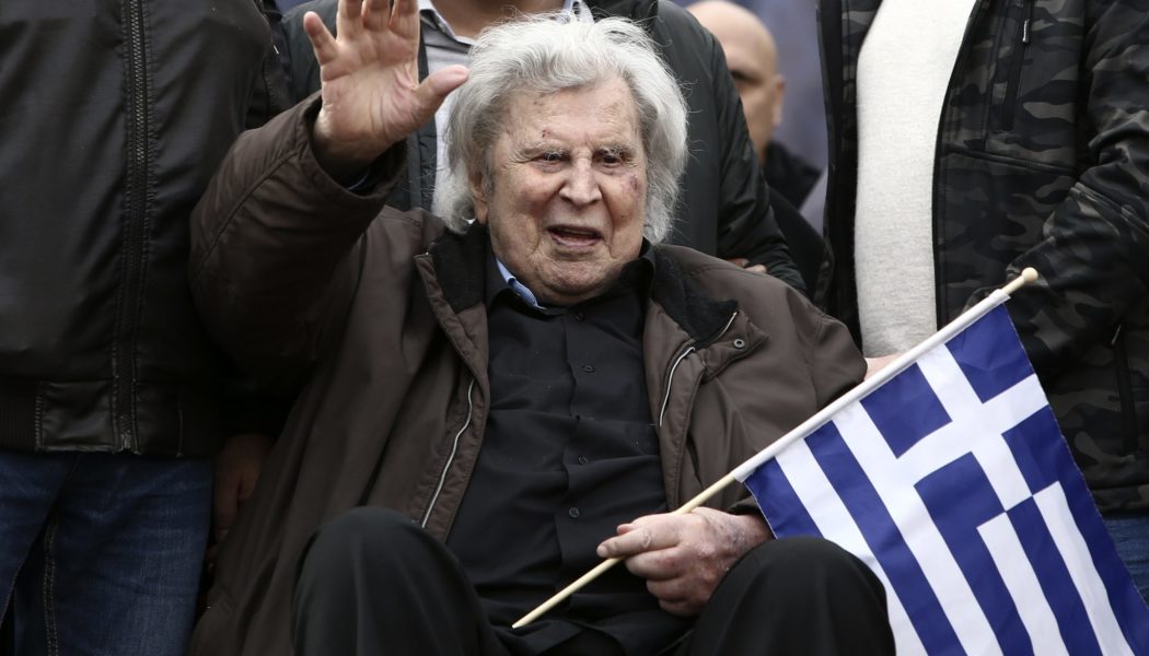 Hundreds Wait to Pay Respects to Greek Composer Mikis Theodorakis