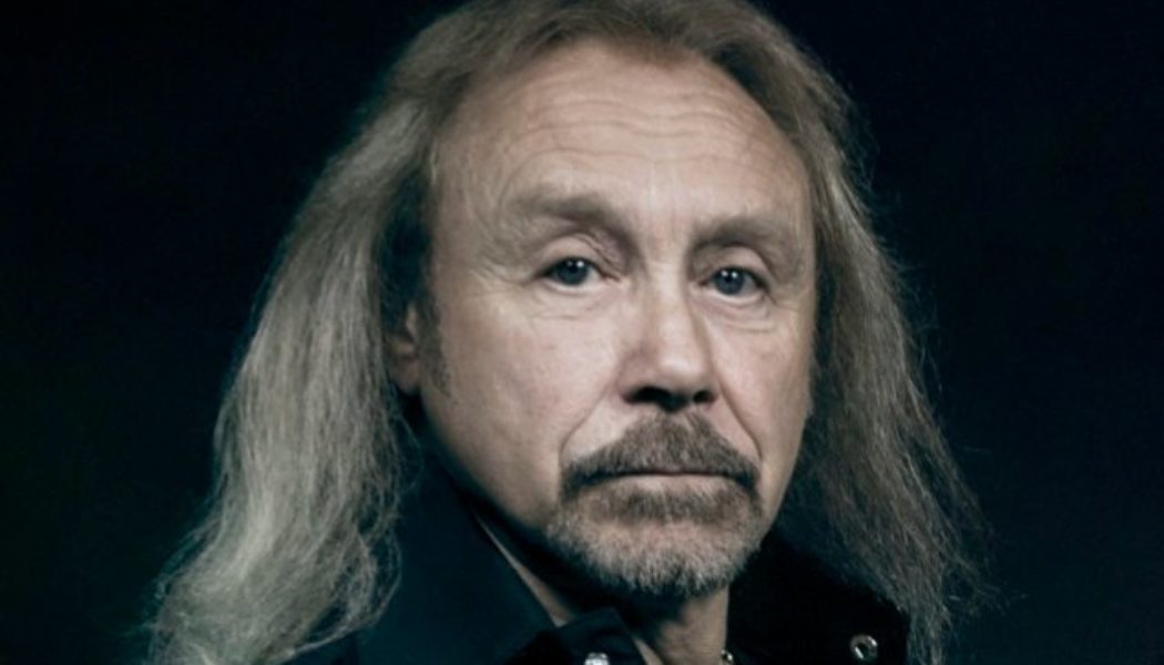 IAN HILL Says All Members Of JUDAS PRIEST Have Been Vaccinated: ‘We’re About As Protected As We Ever Will Be’