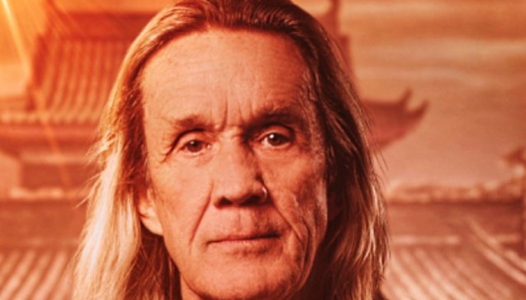 IRON MAIDEN’s NICKO MCBRAIN Picks THE BEATLES’ RINGO STARR As His ‘Rock God’