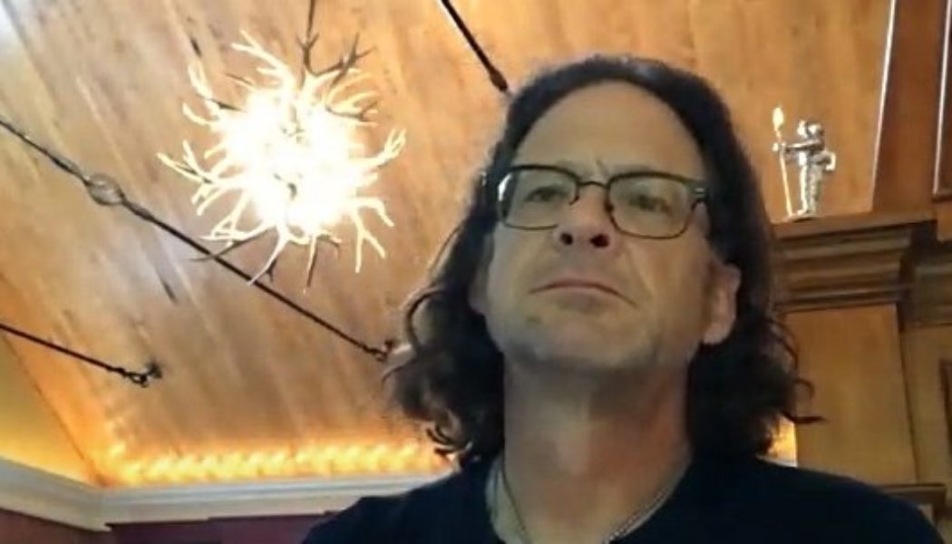 JASON NEWSTED: ‘Nothing Else Matters’ Broke Down ‘The Most Serious Walls’ For METALLICA