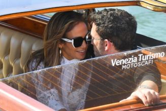 Jen and Ben Are Cruising Through Venice Looking Utterly Glorious