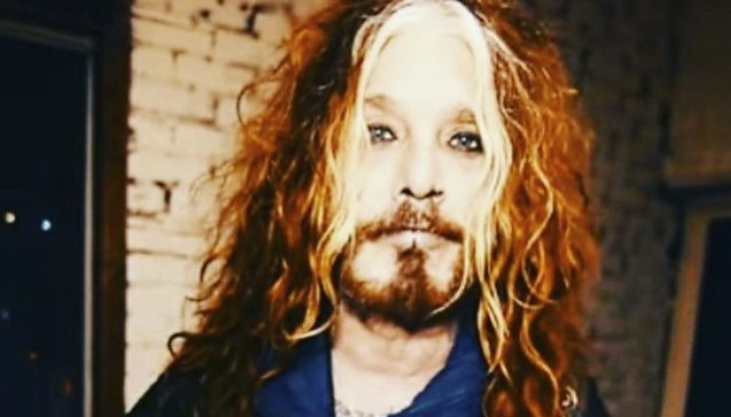 JOHN CORABI To Fans Calling For His Return To MÖTLEY CRÜE: ‘It’s Been 30 Years. Let It Go.’