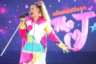 Jojo Siwa ‘Crushes’ Jimmy Fallon In Dance-Off: Watch