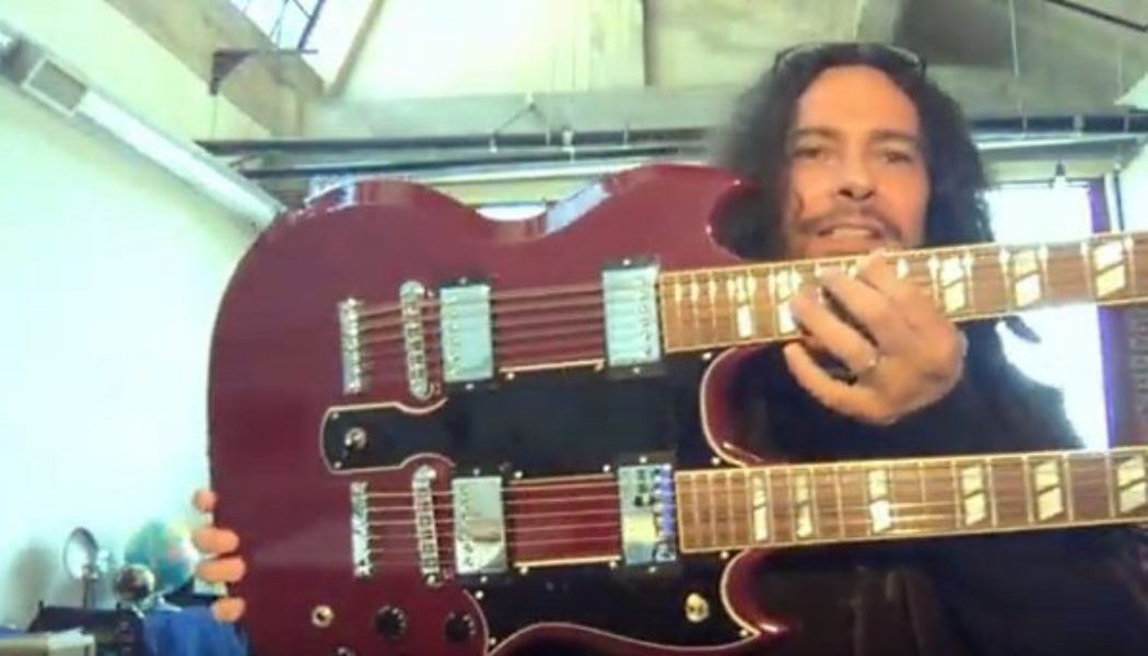 KORN’s MUNKY Shows Off His Double-Neck Guitar Signed By LED ZEPPELIN’s JIMMY PAGE (Video)