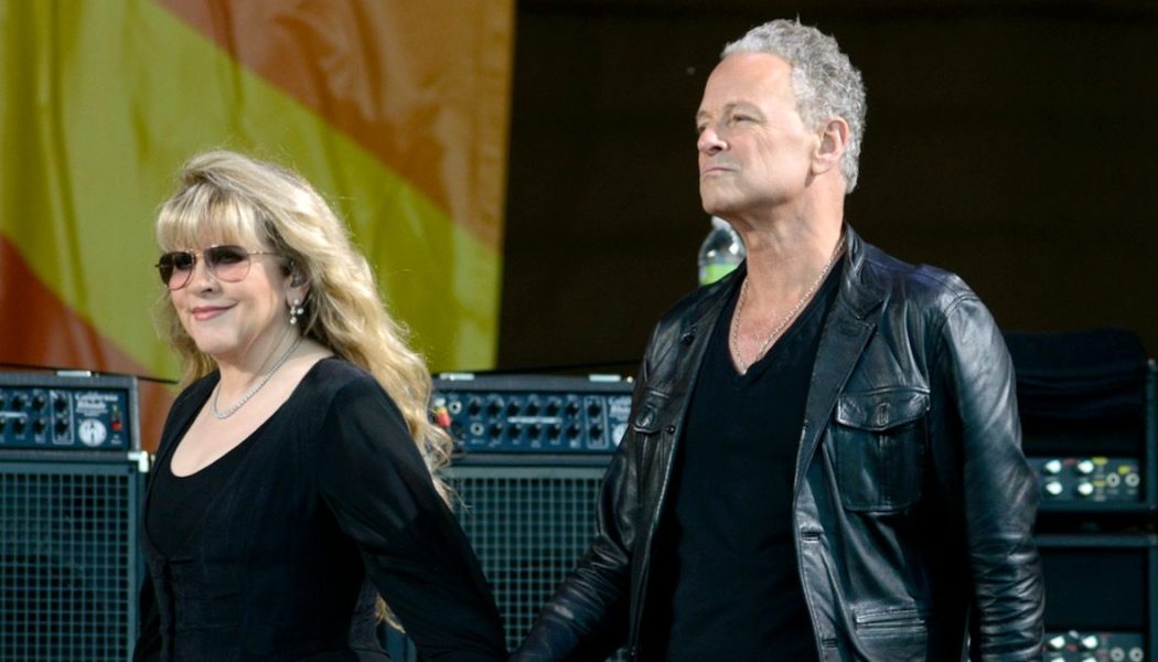 Lindsey Buckingham: Stevie Nicks Became “A Little Bit Like Trump”