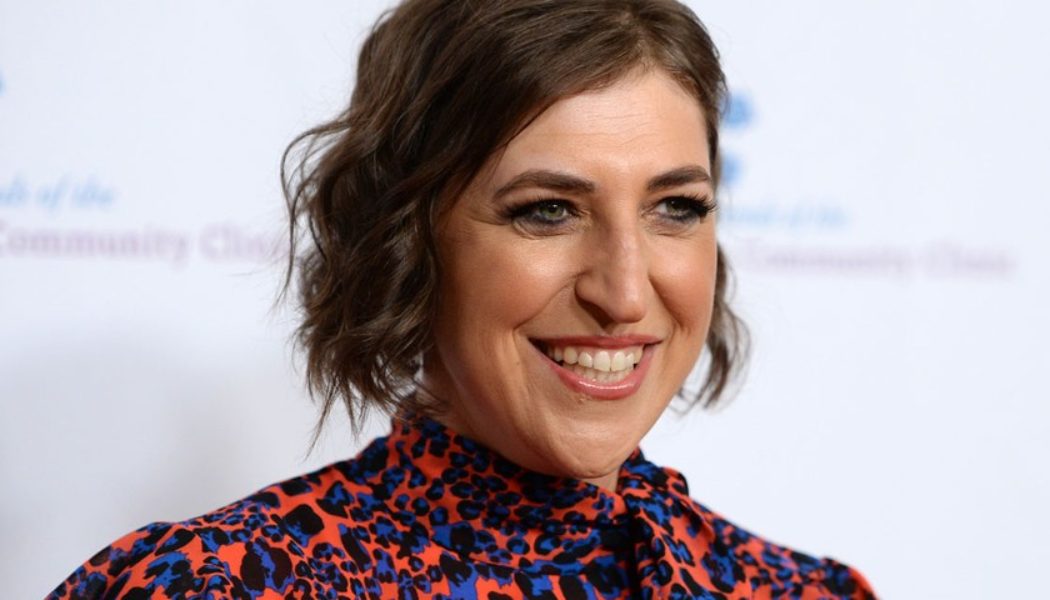 Mayim Bialik Confirms She Wants to Become the Permanent Host of ‘Jeopardy!’