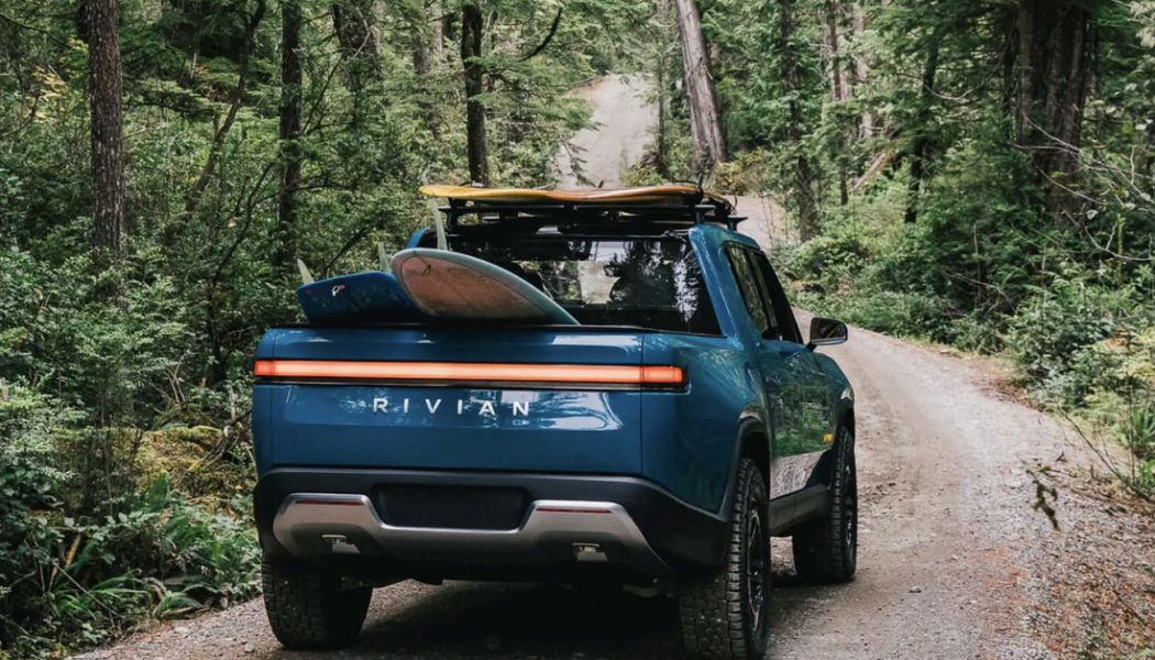 MotorTrend shows off Rivian’s electric adventure truck in detail