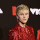 MTV VMAs 2021: Machine Gun Kelly Wins Best Alternative for ‘My Ex’s Best Friend’