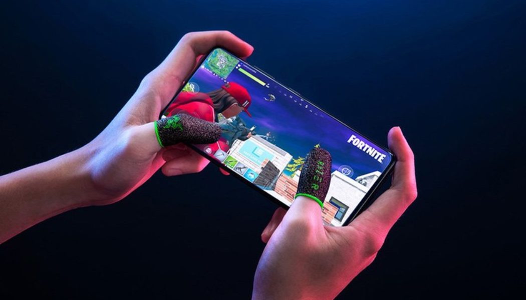 Razer Has Created Non-Slip Finger Sleeves for Mobile Gaming