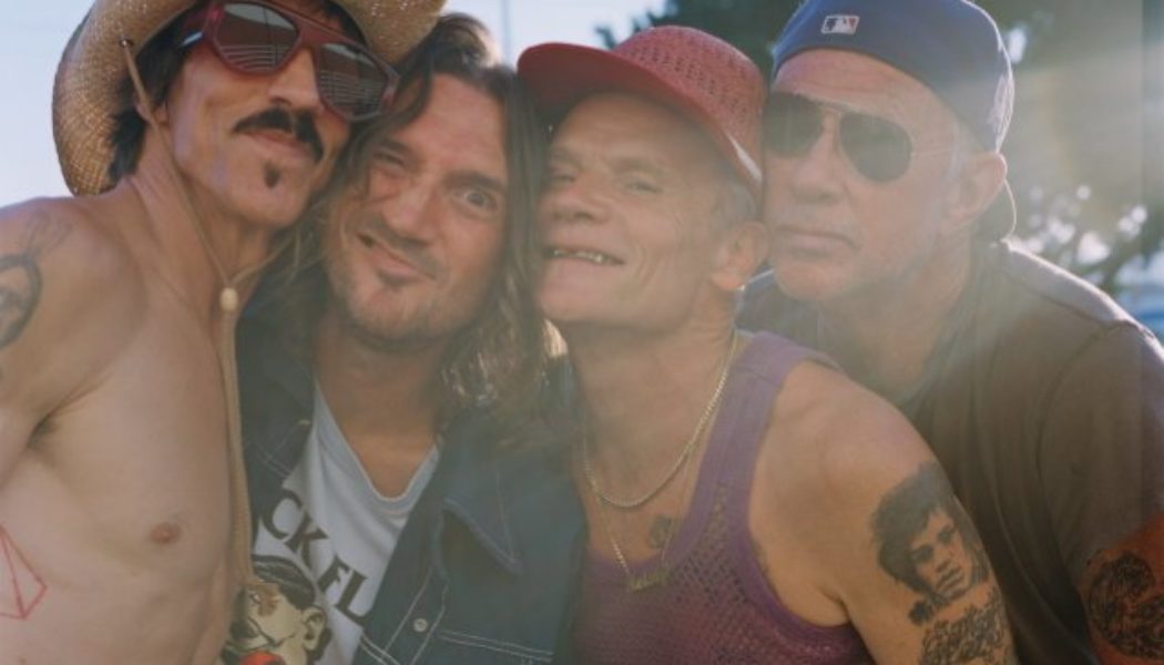 RED HOT CHILI PEPPERS To Embark On 2022 Global Stadium Tour