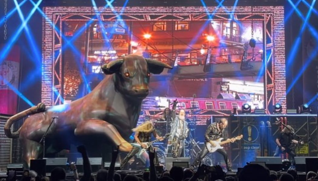 ROB HALFORD Explains JUDAS PRIEST’s ‘Gigantic, Huge, Inflatable Bull’