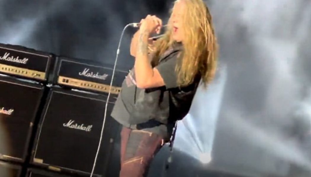 SEBASTIAN BACH Performs SKID ROW Classics At Minnesota’s ROCKTEMBER MUSIC FESTIVAL (Video)