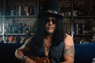 SLASH: METALLICA’s Black Album ‘Crossed Over In A Way That Made Them A Household Name’