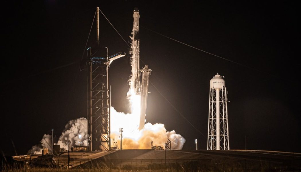 SpaceX Captured a Stunning Video of Earth From Its Dragon Spacecraft