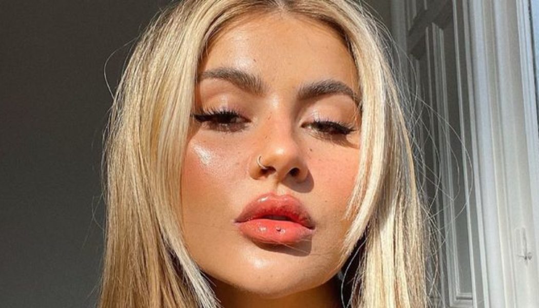 The Contents of Jamie Genevieve’s Makeup Bag Cost £261—Here’s What’s Inside