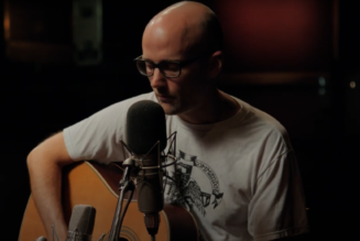 Watch Moby Reimagine 2000 Hit “Porcelain” In Stripped-Down Live Performance [Exclusive]