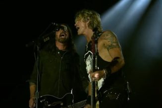 Watch Pro-Shot Video Of GUNS N’ ROSES And DAVE GROHL Performing ‘Paradise City’ At BOTTLEROCK