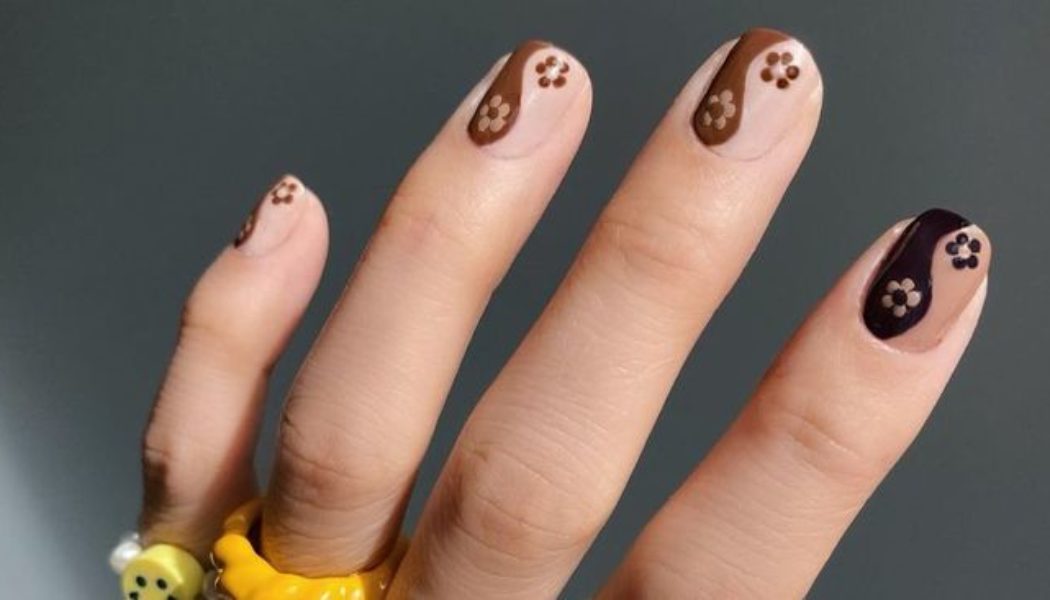 ’70s Nail Art Is Everywhere Right Now—Here Are 10 Looks We’re Obsessed With