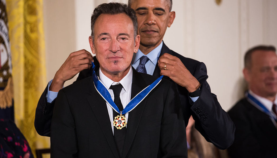 Barack Obama and Bruce Springsteen Speak About Being “Outsiders”